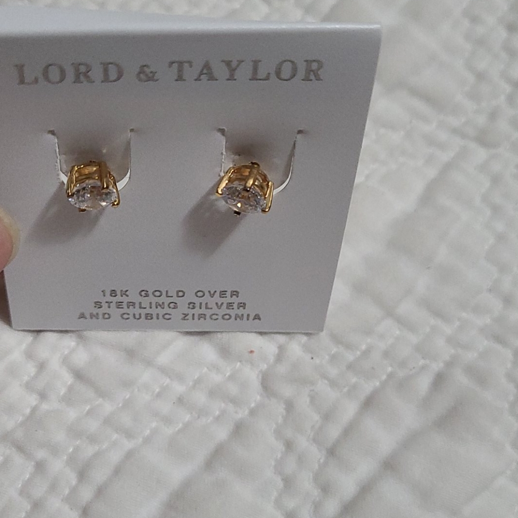 Lord &Taylor Earings